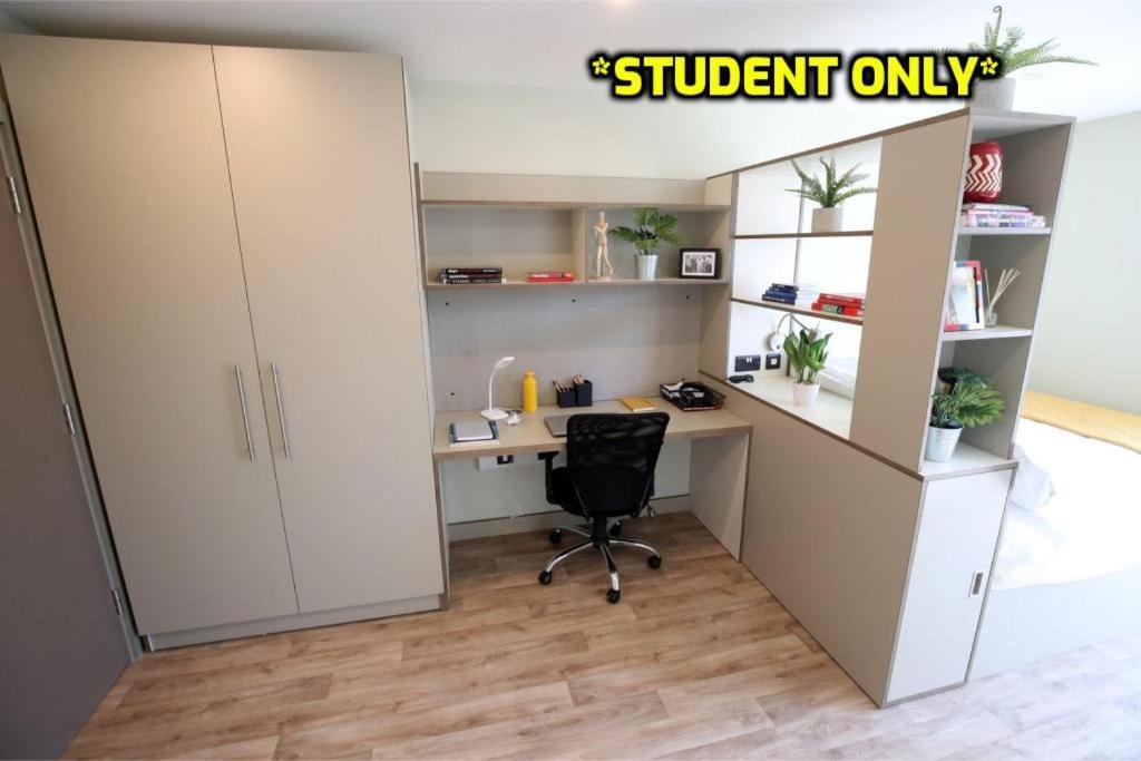 Zeni Apartment